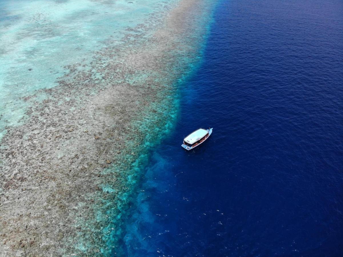 Kiha Beach Hotel Dharavandhoo Buitenkant foto