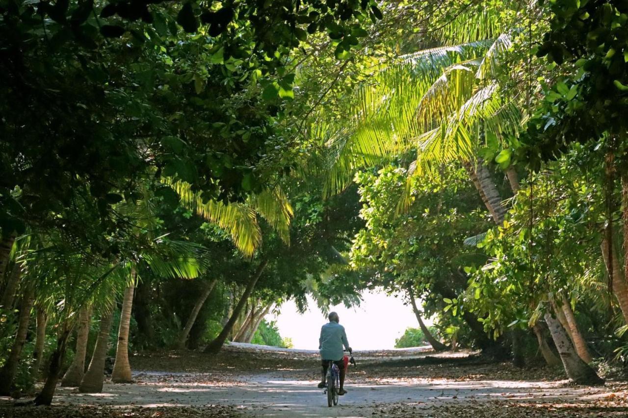 Kiha Beach Hotel Dharavandhoo Buitenkant foto